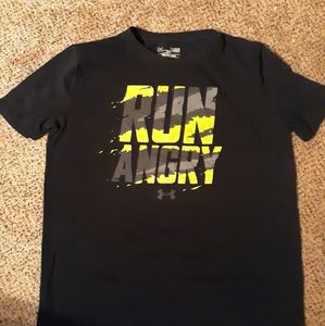 Boys under armour tshirt